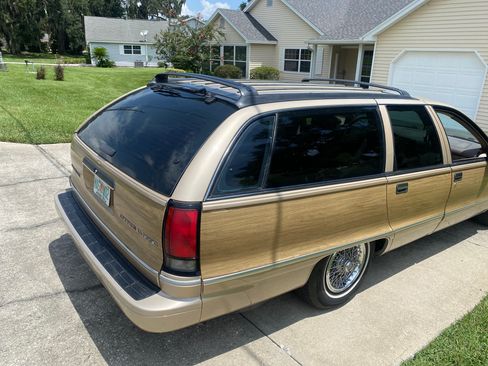 Used 1994 Chevrolet Caprice Classic RWD image 9