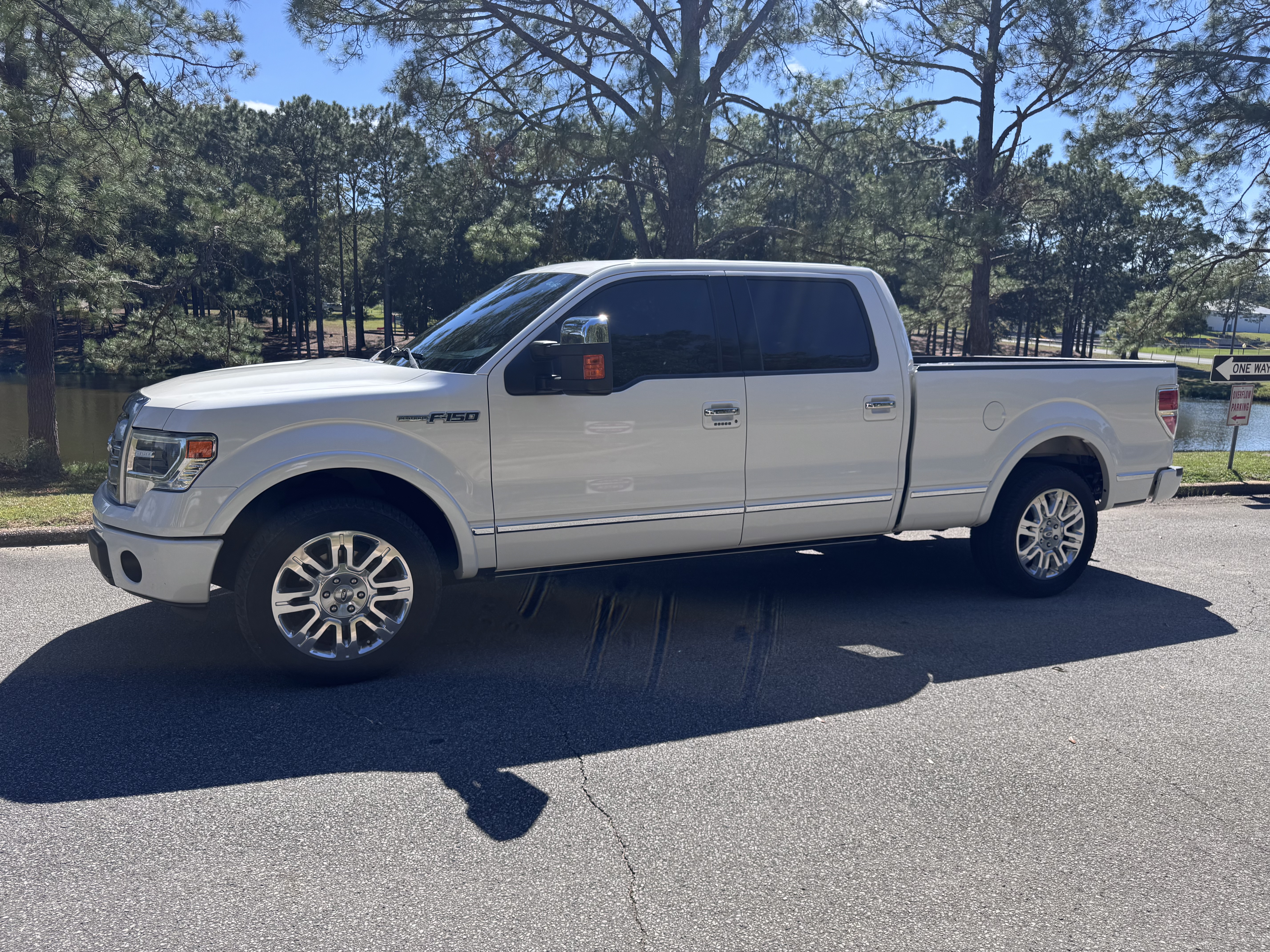 Used 2014 Ford F150 Platinum RWD image 6