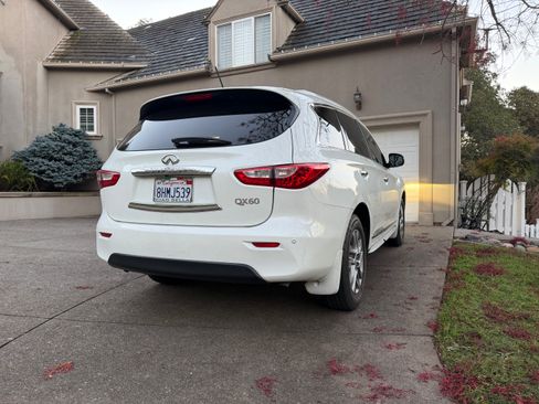 Used 2015 INFINITI QX60 AWD w/ Premium Plus Package image 4