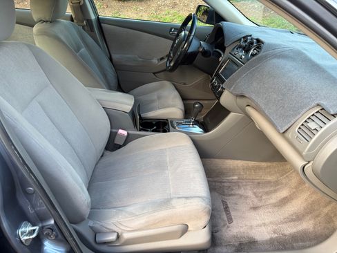 Used 2011 Nissan Altima 2.5 S w/ Convenience Pkg image 9