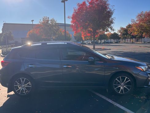 Used 2017 Subaru Impreza 2.0i Limited image 4