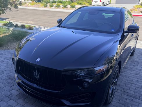 Used 2019 Maserati Levante S AWD/4WD image 1