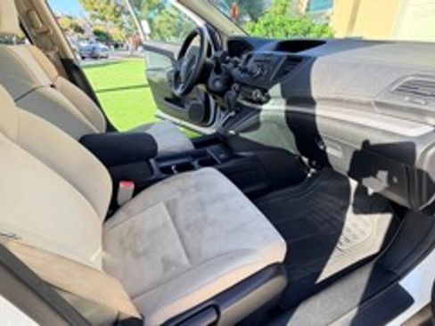 Used 2015 Honda CR-V LX image 8