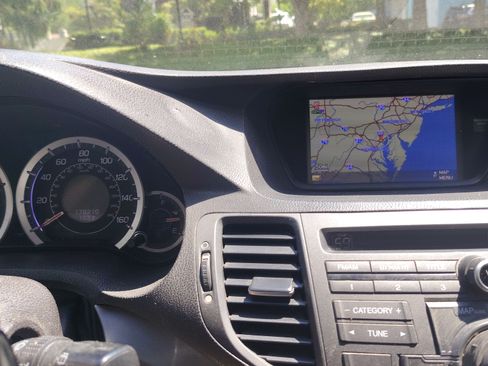 Used 2011 Acura TSX Sport Wagon FWD image 17