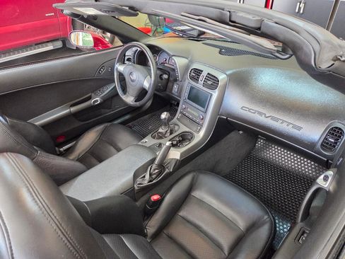 Used 2006 Chevrolet Corvette Convertible w/ Preferred Equipment Group image 5