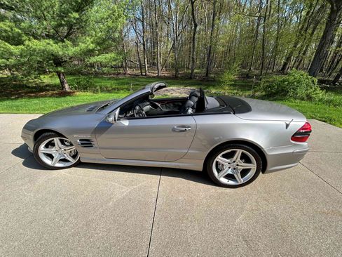 Used 2005 Mercedes-Benz SL 55 AMG image 1