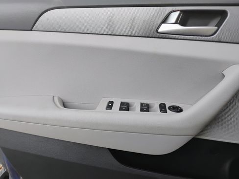 Used 2016 Hyundai Sonata SE FWD image 10