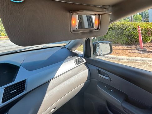 Used 2012 Honda Odyssey Touring image 24