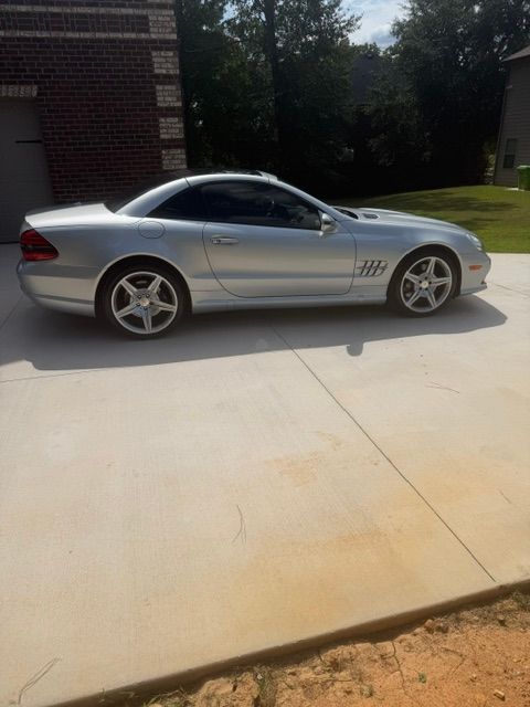 Used 2011 Mercedes-Benz SL 550 image 6