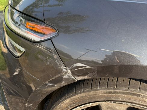 Used 2023 Genesis G70 2.0T w/ Sport Prestige Package image 13