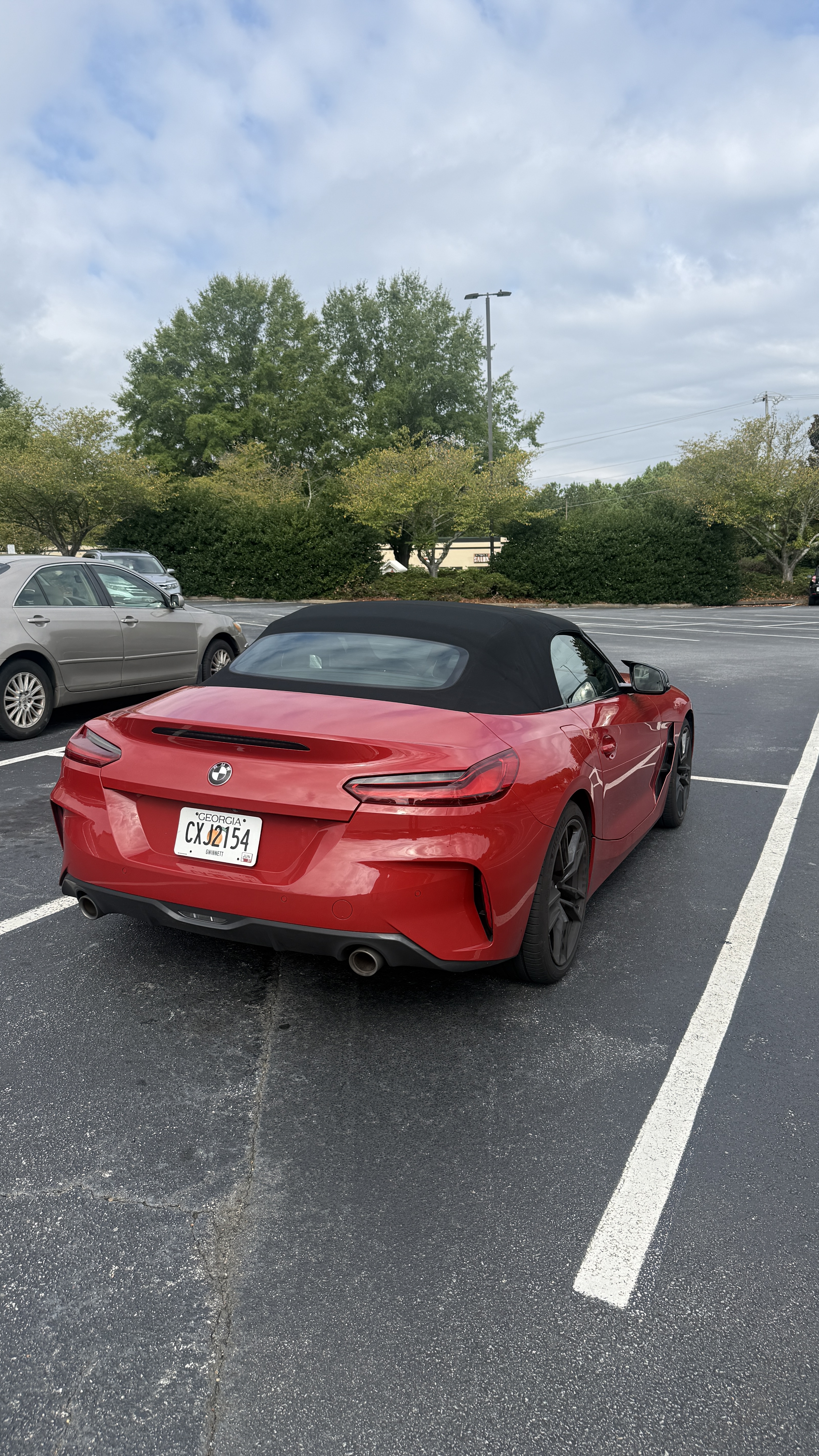 Used 2024 BMW Z4 sDrive30i RWD image 2