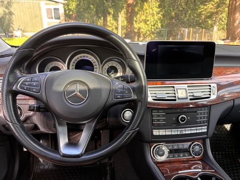 Used 2015 Mercedes-Benz CLS 400 4MATIC image 9
