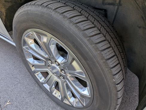 Used 2016 GMC Yukon Denali w/ Open Road Package image 12