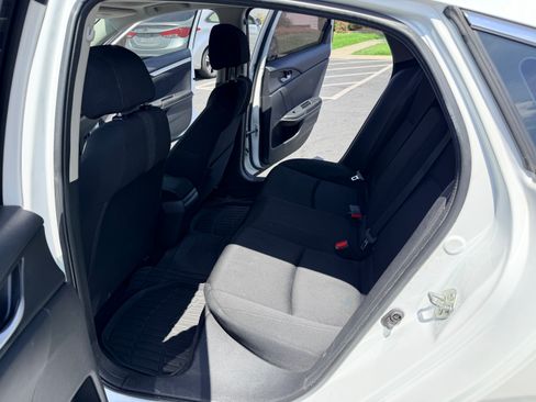 Used 2018 Honda Civic EX image 8