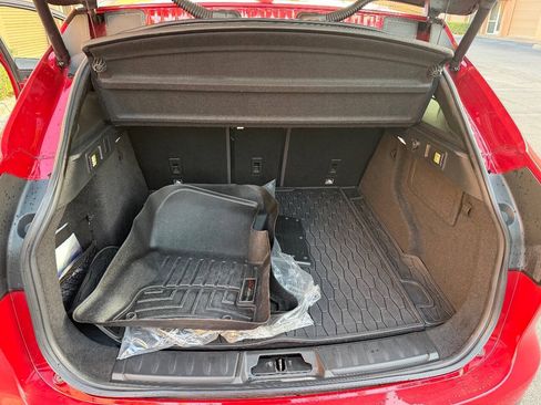 Used 2018 Jaguar F-PACE R-Sport image 20