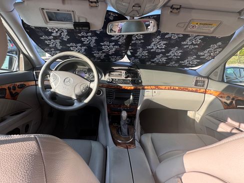 Used 2003 Mercedes-Benz E 320 Sedan image 10