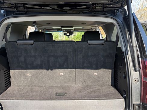 Used 2017 Chevrolet Tahoe Premier image 2