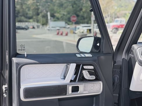 Used 2025 Mercedes-Benz G 63 AMG 4MATIC image 13