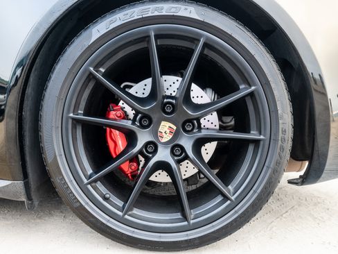 Used 2015 Porsche 911 Targa 4S image 19