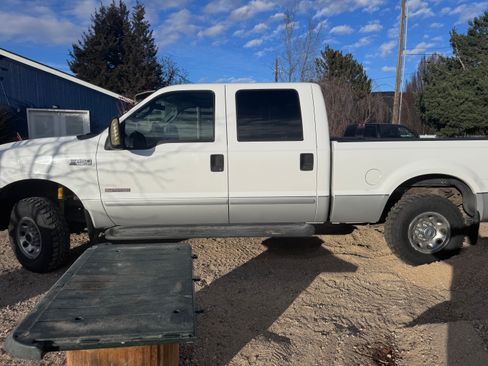 Used 2003 Ford F250 XL image 5