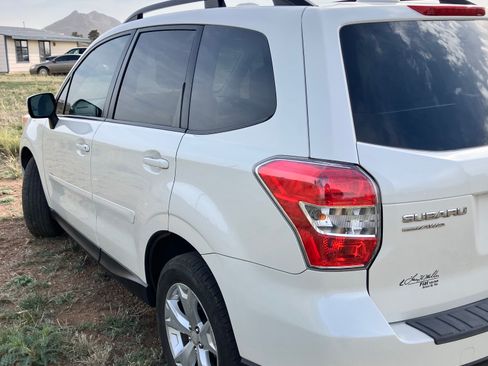 Used 2016 Subaru Forester 2.5i Premium image 2