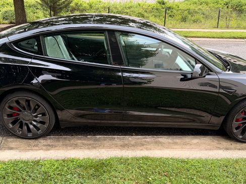 Used 2023 Tesla Model 3 Performance AWD/4WD image 4