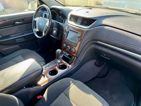 Used 2013 Chevrolet Traverse LT w/ All-Star Edition image 9
