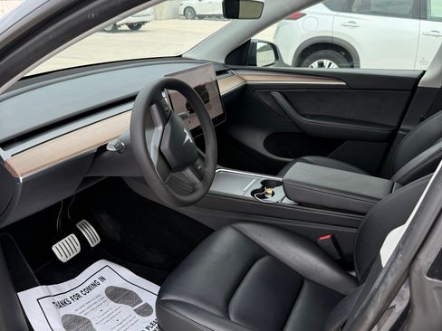 Used 2023 Tesla Model Y Performance AWD/4WD image 12
