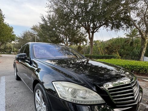 Used 2010 Mercedes-Benz S 550 image 9