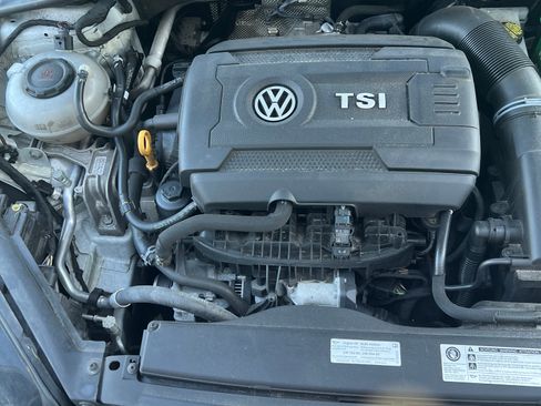 Used 2019 Volkswagen Golf S AWD/4WD image 12