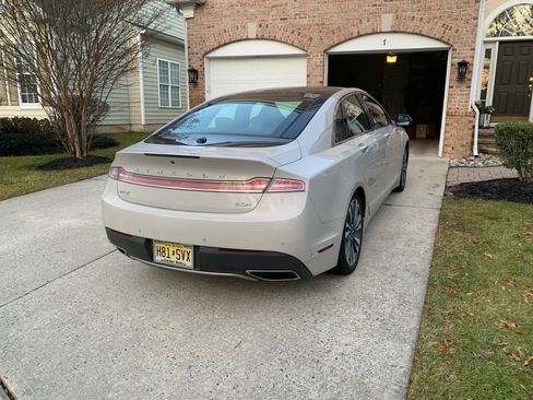 Used 2020 Lincoln MKZ Reserve w/ Elements Package image 2