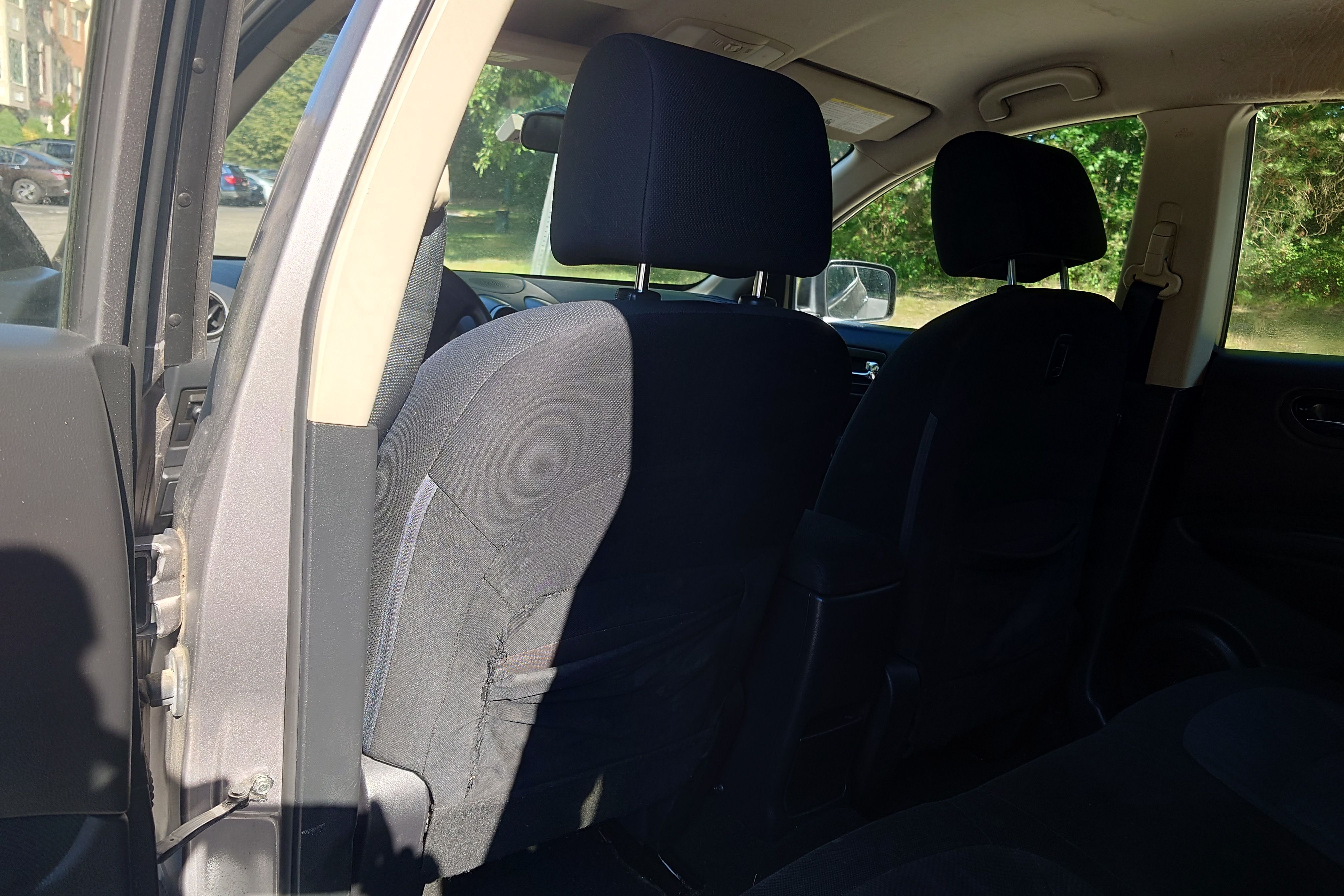 Used 2011 Nissan Rogue S AWD/4WD image 12