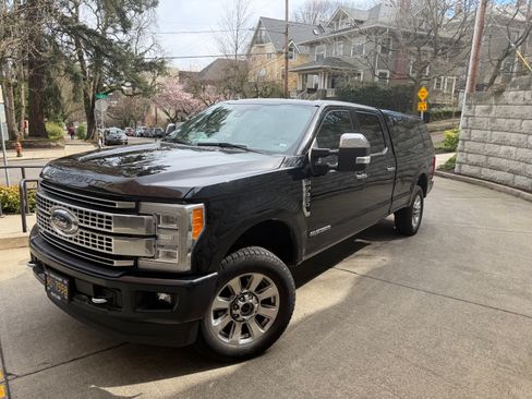 Used 2017 Ford F350 Platinum w/ Platinum Ultimate Package image 1