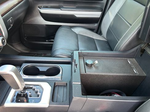 Used 2020 Toyota Tundra Limited AWD/4WD image 10