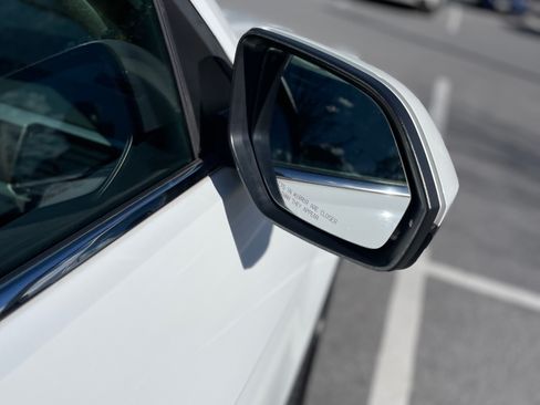 Used 2022 Volkswagen Atlas SE w/ Panoramic Sunroof Package image 6