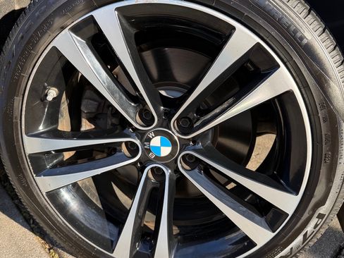 Used 2018 BMW 330e w/ Premium Package image 8