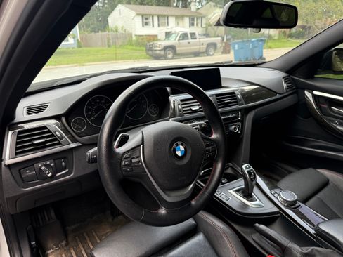 Used 2016 BMW 328i xDrive Sedan AWD/4WD image 5