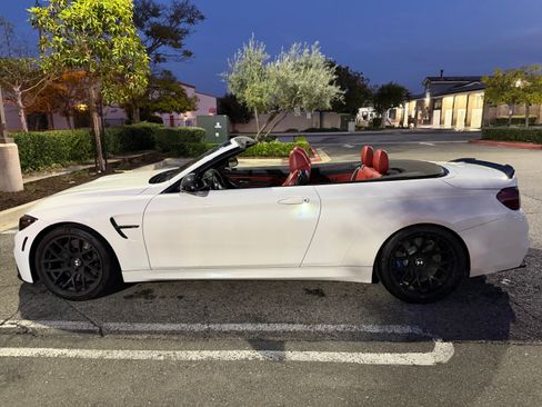 Used 2015 BMW M4 Convertible 2D image 4
