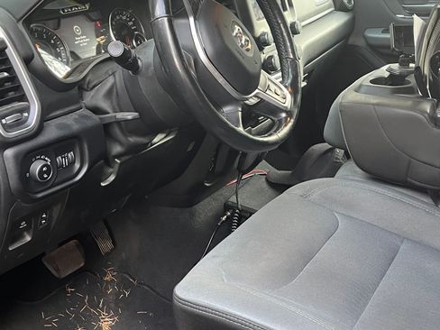 Used 2019 RAM 1500 Big Horn image 6