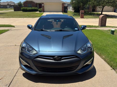 Used 2013 Hyundai Genesis 3.8 RWD image 1