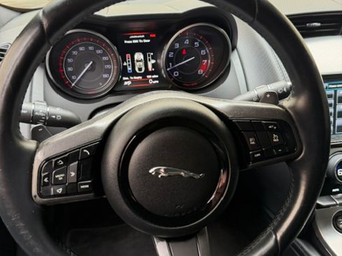 Used 2015 Jaguar F-TYPE Coupe RWD image 19