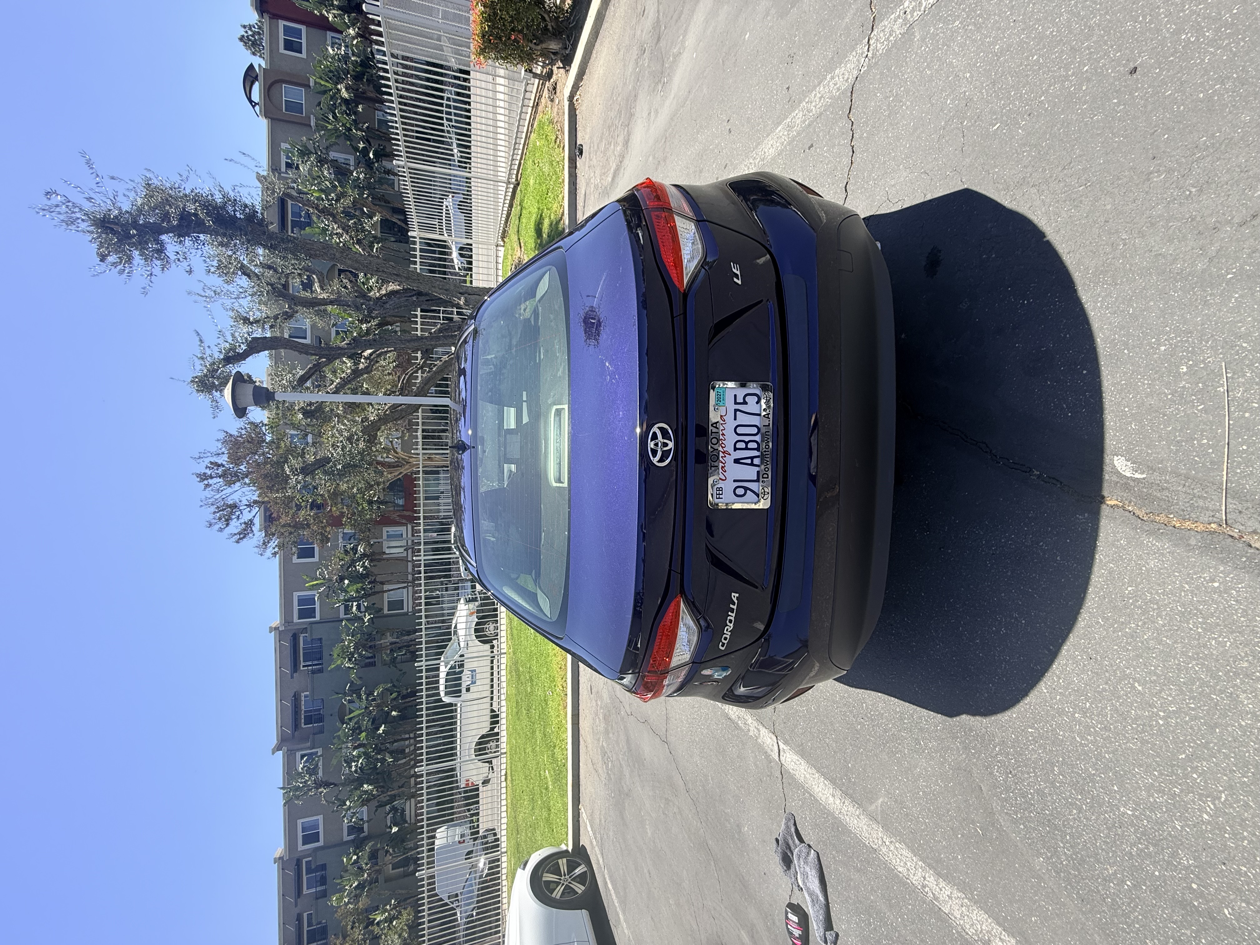 Used 2024 Toyota Corolla LE FWD image 2