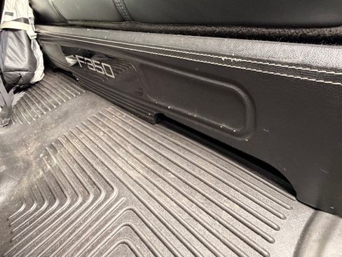 Used 2022 Ford F250 Platinum w/ Tremor Off-Road Package AWD/4WD image 8