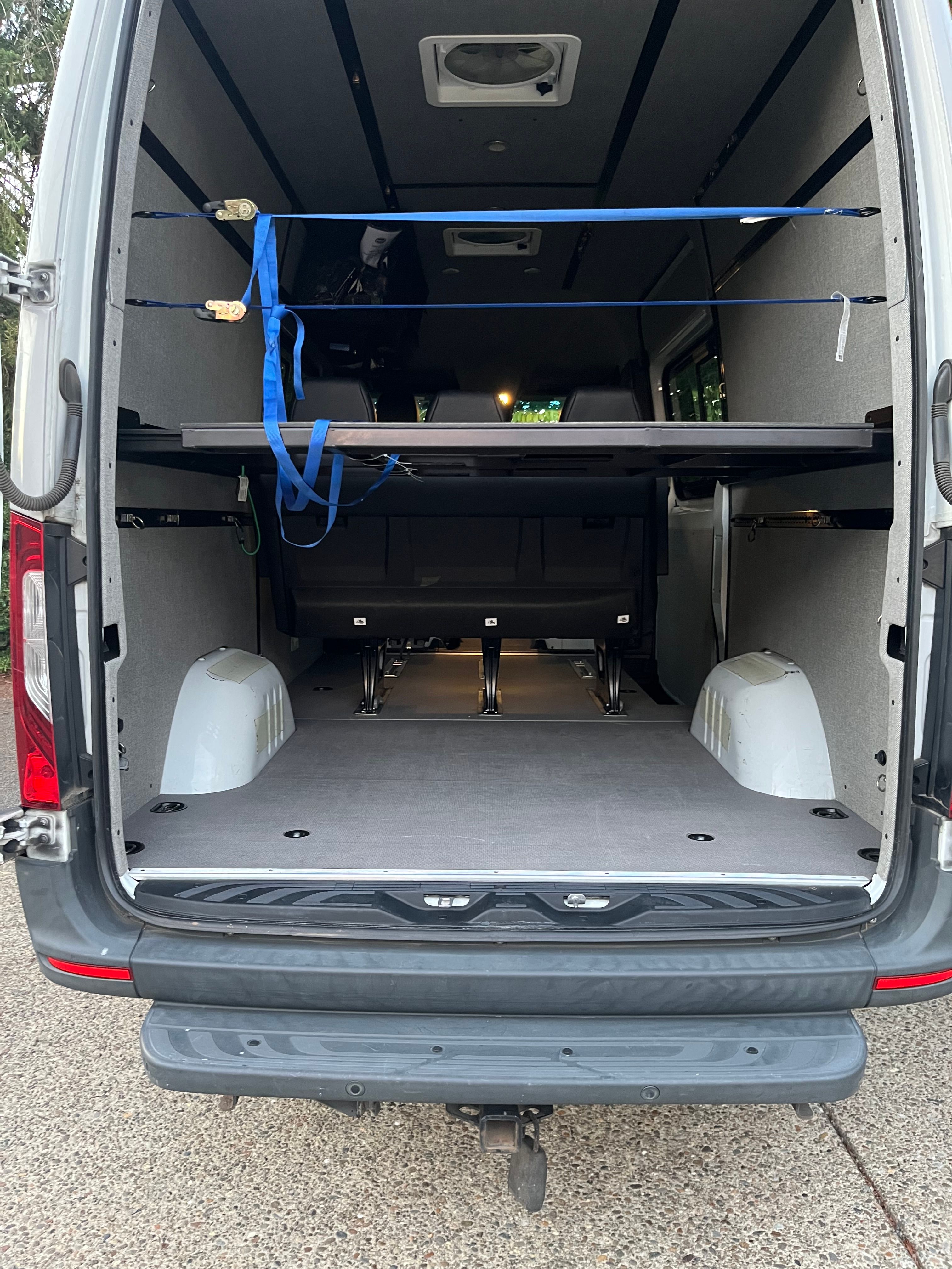 Used 2020 Mercedes-Benz Sprinter 2500 image 9