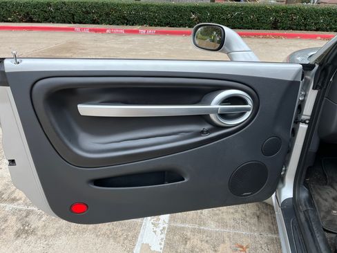 Used 2005 Chevrolet SSR Convertible Pickup 2D w/ Preferred Equipment Group image 13