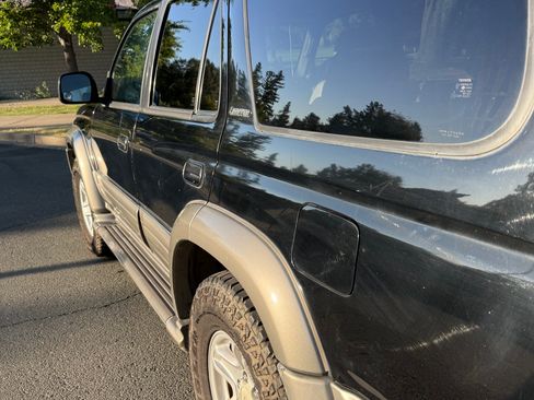 Used 2000 Toyota 4Runner Limited AWD/4WD image 4