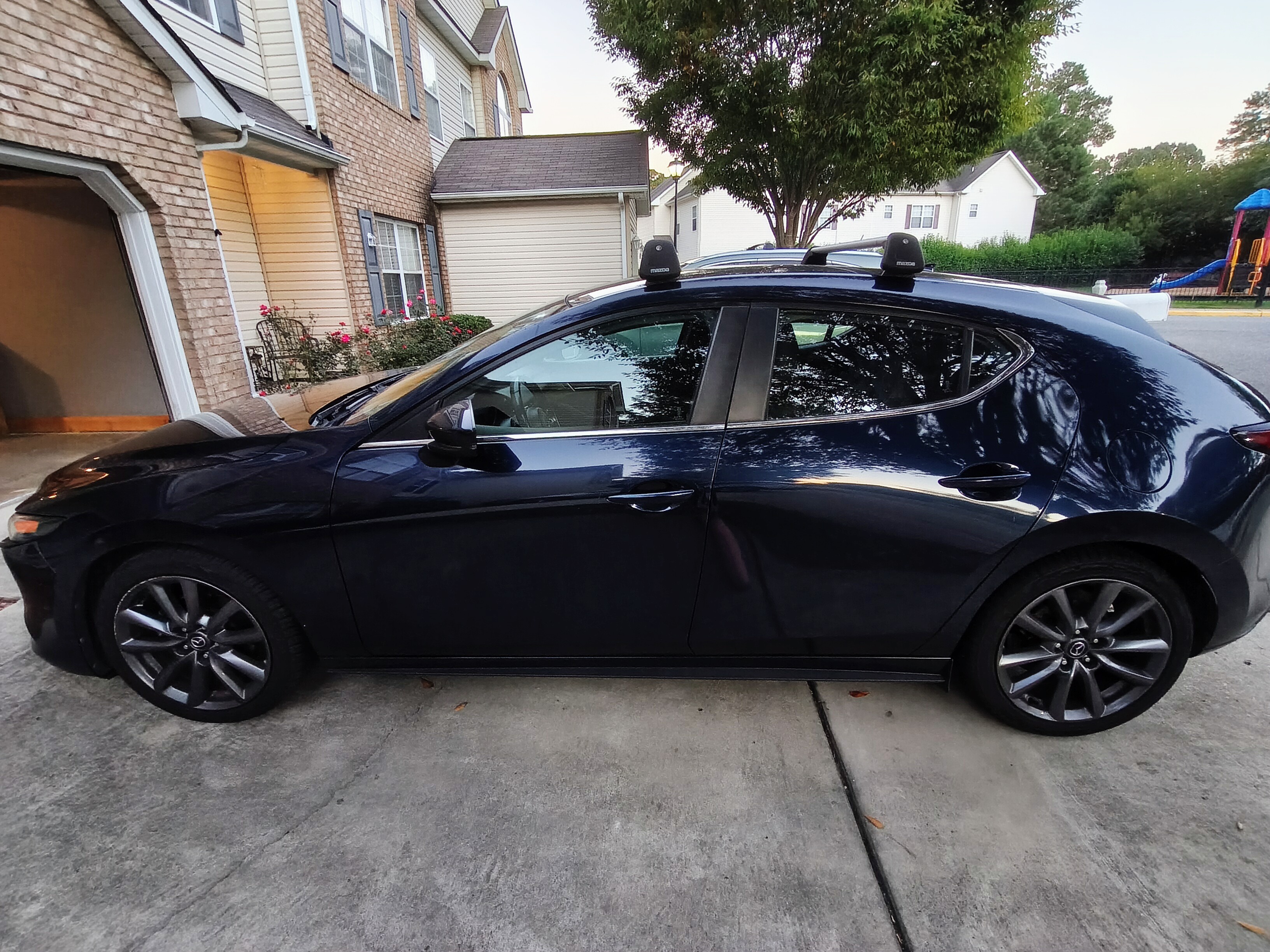 Used 2020 MAZDA MAZDA3 AWD Hatchback w/ Preferred Pkg image 1