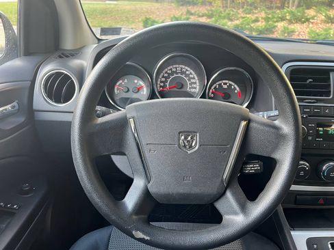 Used 2010 Dodge Caliber SXT image 13