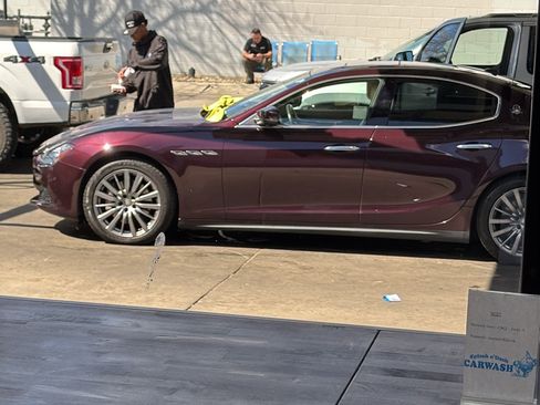 Used 2017 Maserati Ghibli image 6