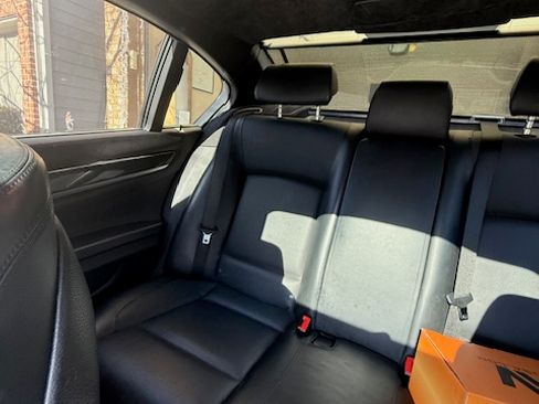 Used 2015 BMW ALPINA B7 image 12